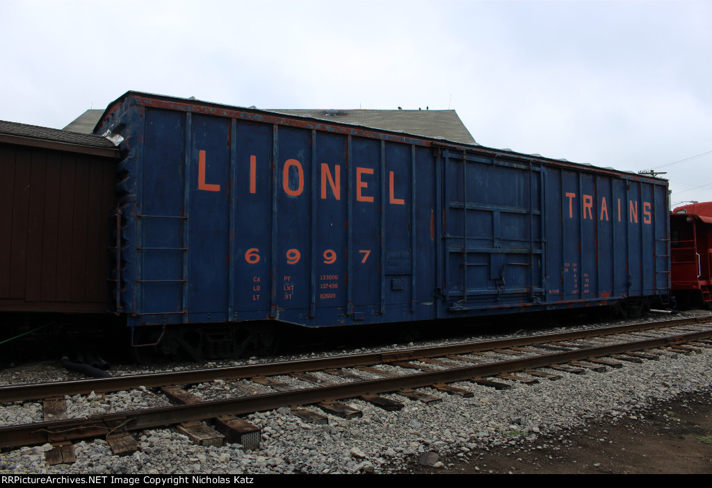 Lionel Trains Boxcar 6997